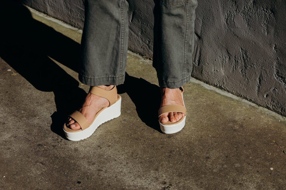 Surf | Tan Patent - Glamourous Grace