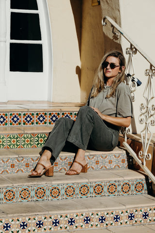 J.Adams Stormi camel suede heels with pointed toes and stiletto heels, stylish and elegant for various occasions.