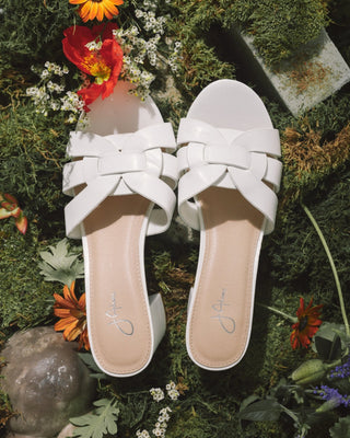 Nori | White - Glamourous Grace