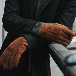 Jack (brown) – Suede leather gloves with luxurious sheep fur lining - Glamourous Grace