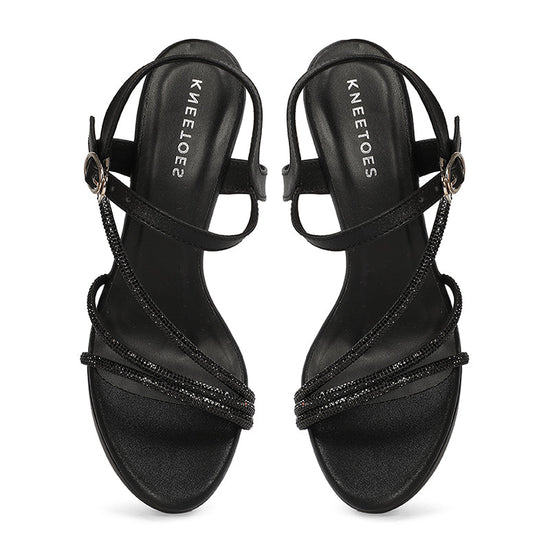 Vivien - Black Stilettos