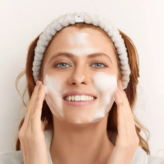 Kirei Calming Foam Cleanser - Glamourous Grace