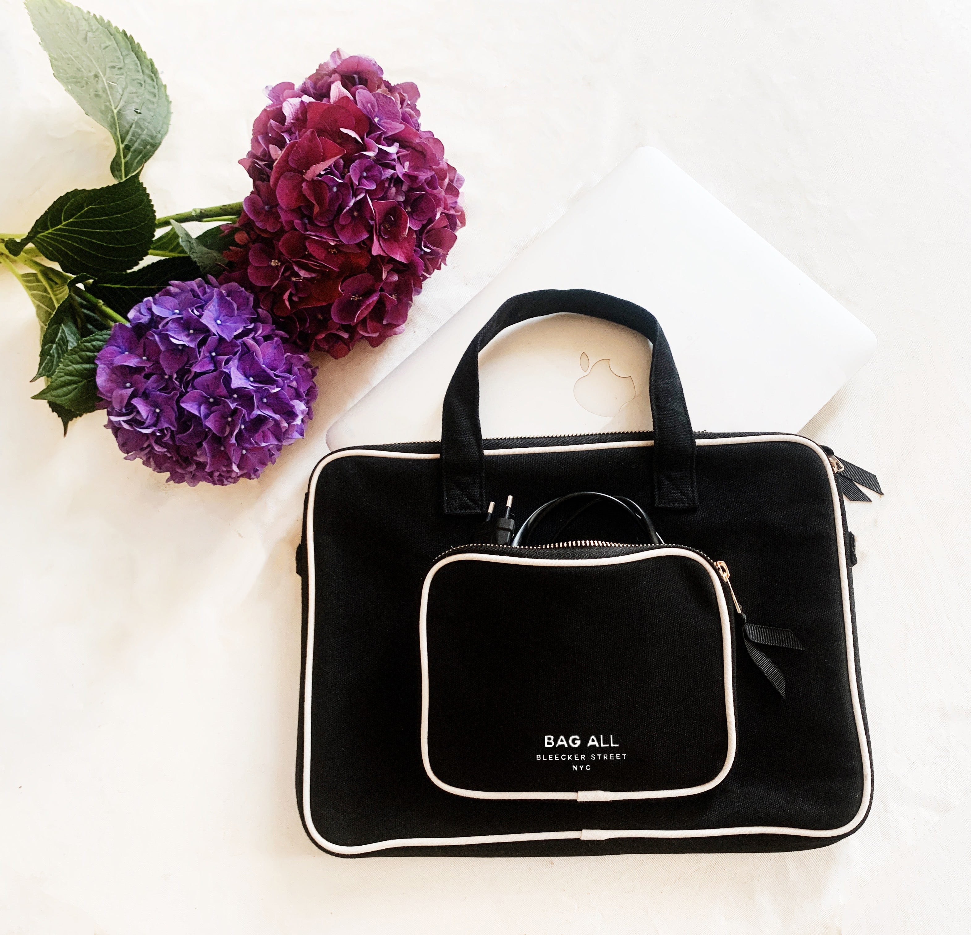 Laptop Case 13", Handle & Charger Pocket – Black - Glamourous Grace