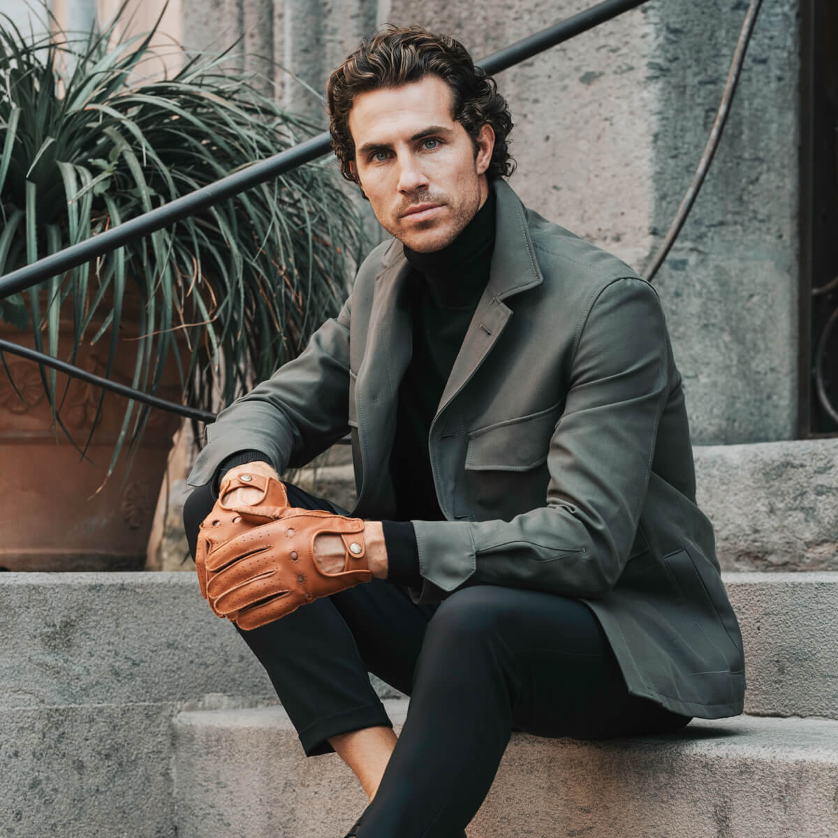 Leonardo (brown) - Italian driving gloves made of American deerskin leather - Glamourous Grace