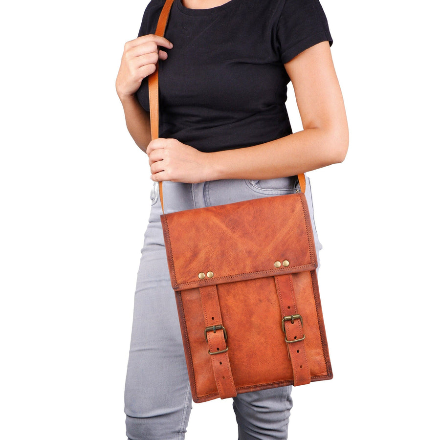 The Shepard Crossbody - Glamourous Grace