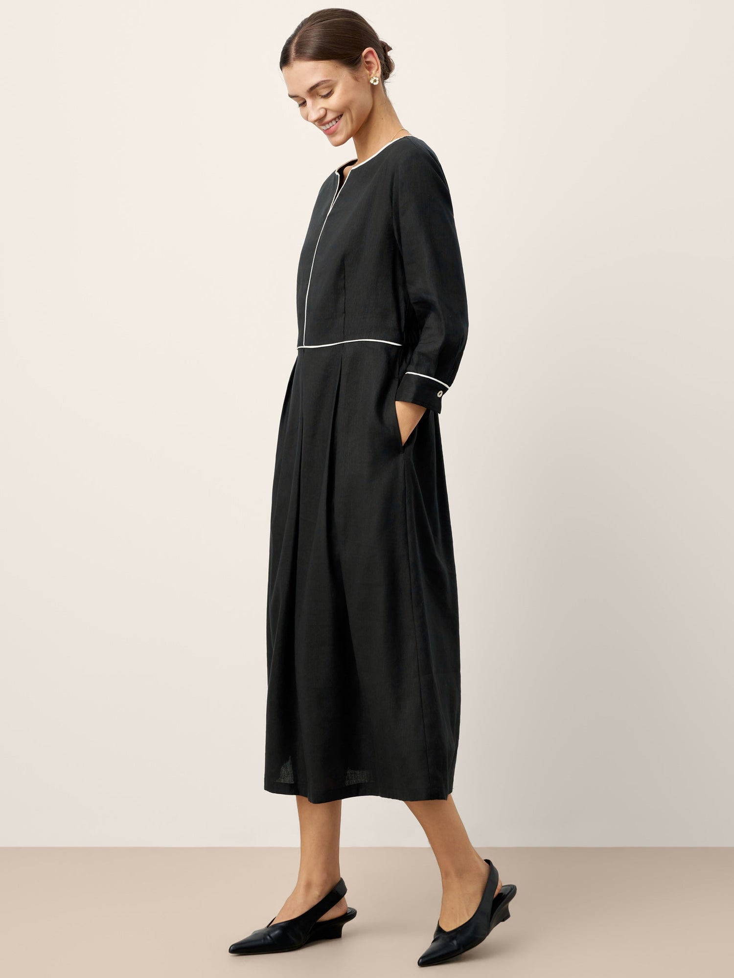 Linen-Lyocell Contrast Trim Gathered Maxi Dress NYX - Glamourous Grace