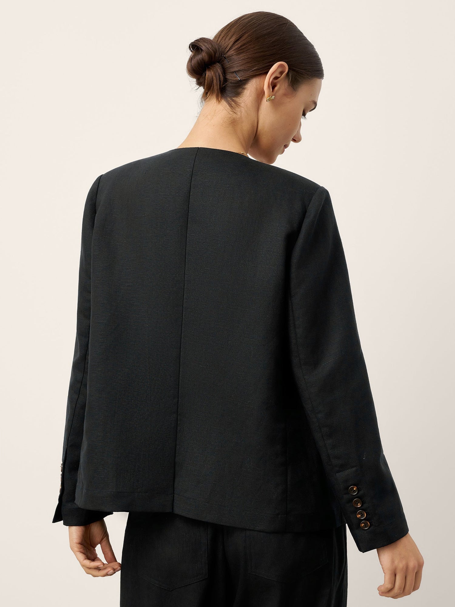 Linen-Lyocell Relaxed V-neck Tailored Blazer VERITY - Glamourous Grace