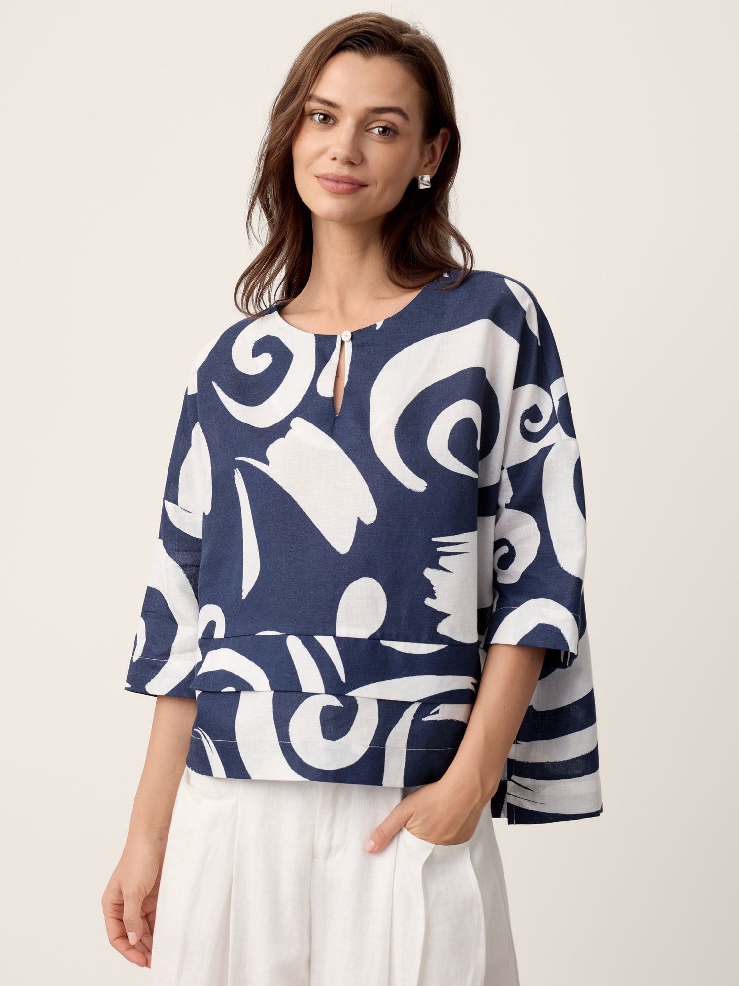 Linen Layered Asymmetric Top NOREEN - Glamourous Grace