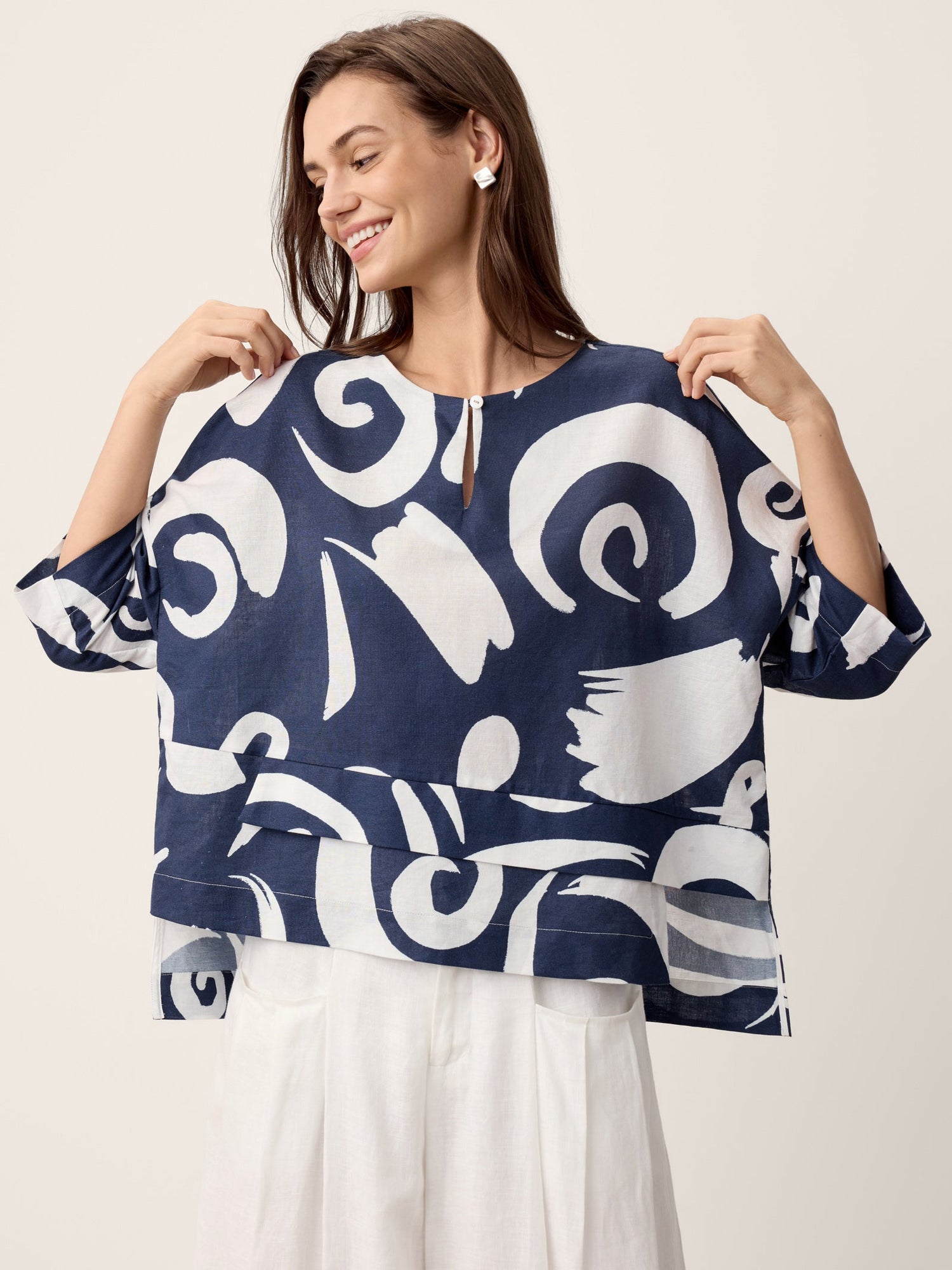 Linen Layered Asymmetric Top NOREEN - Glamourous Grace