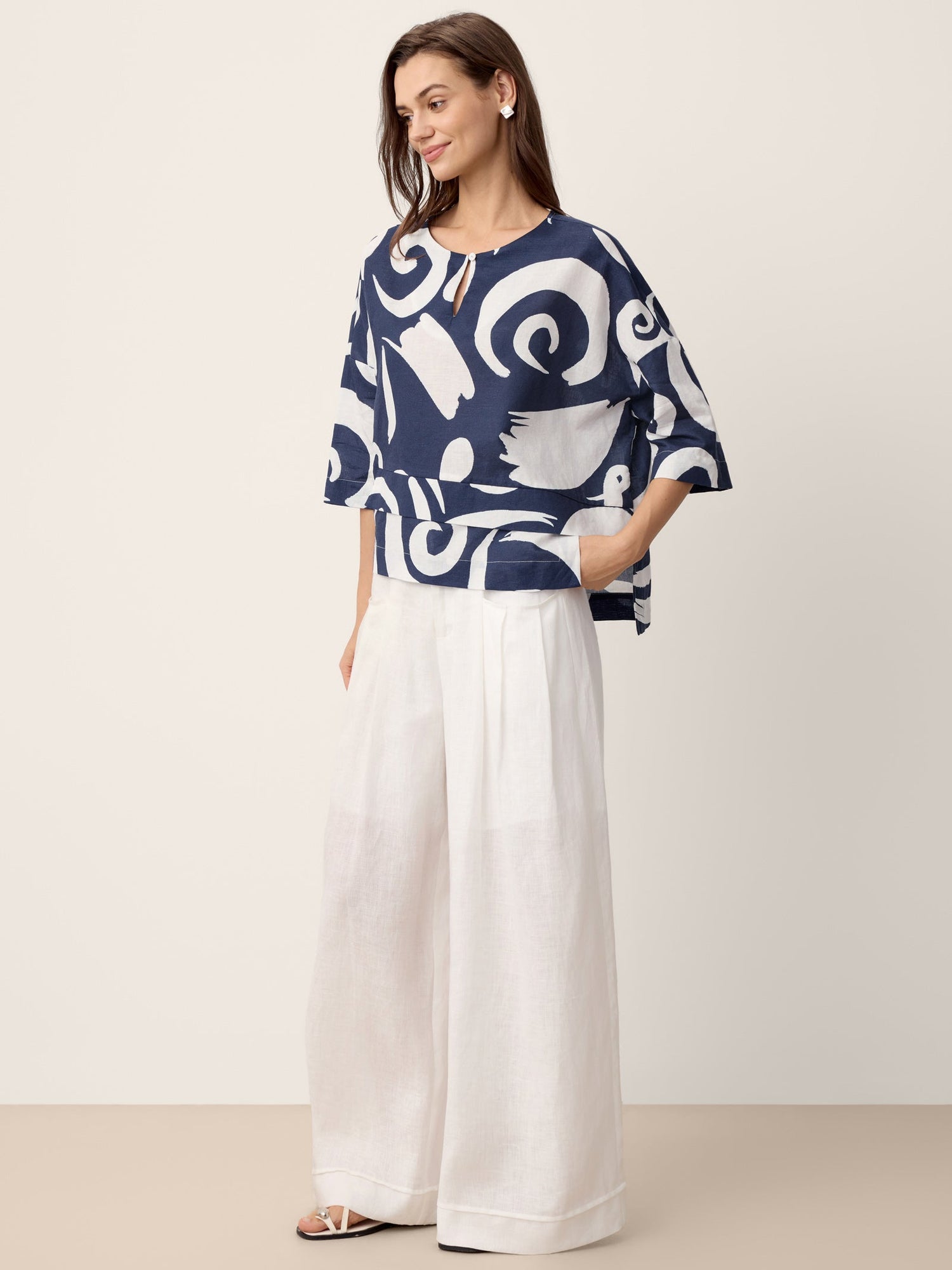 Linen Layered Asymmetric Top NOREEN - Glamourous Grace