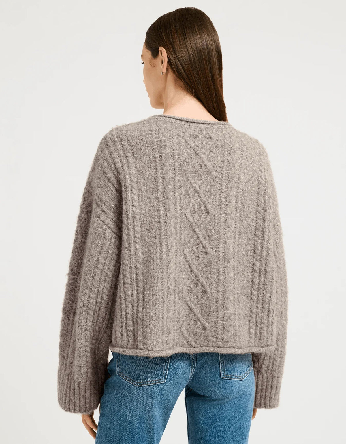 Lodge Sweater - Glamourous Grace