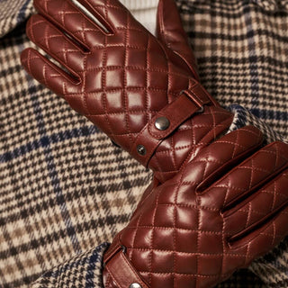 Luca (brown) - Italian lambskin leather gloves with cashmere lining and checkered pattern - Glamourous Grace