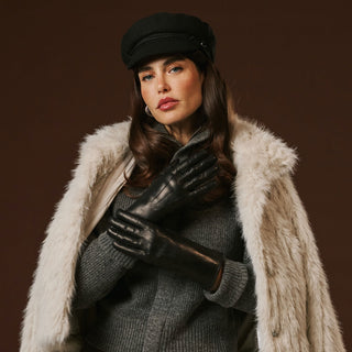 Luciana (black) - Extended women’s Italian lambskin leather gloves with rabbit fur lining - Glamourous Grace