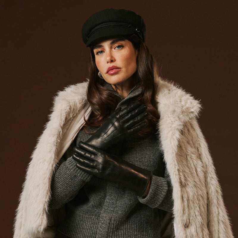 Luciana (black) - Extended women’s Italian lambskin leather gloves with rabbit fur lining - Glamourous Grace