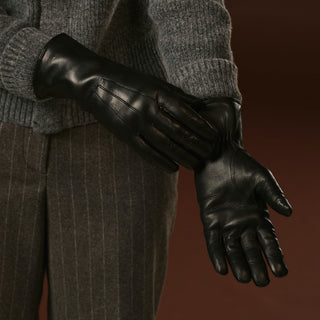 Luciana (black) - Extended women’s Italian lambskin leather gloves with rabbit fur lining - Glamourous Grace