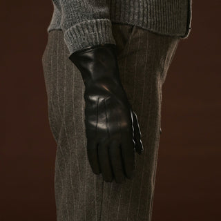 Luciana (black) - Extended women’s Italian lambskin leather gloves with rabbit fur lining - Glamourous Grace