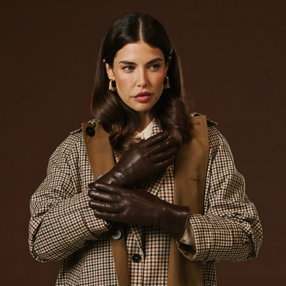 Luciana (brown) - Extended women's Italian lambskin leather gloves with rabbit fur lining - Glamourous Grace