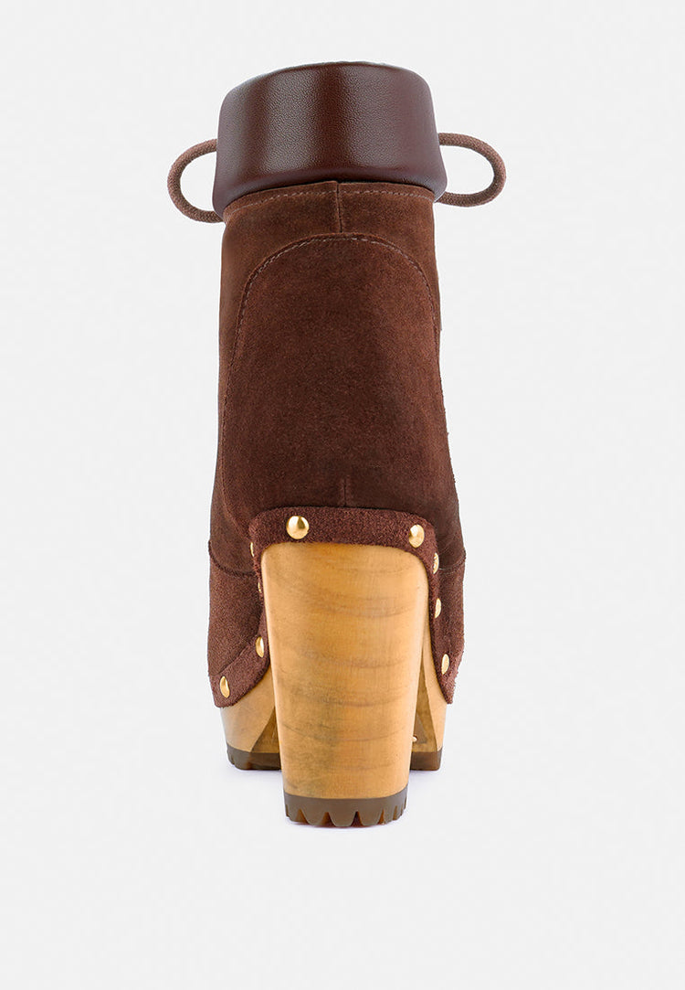 Maaya Handcrafted Collared Suede Boot