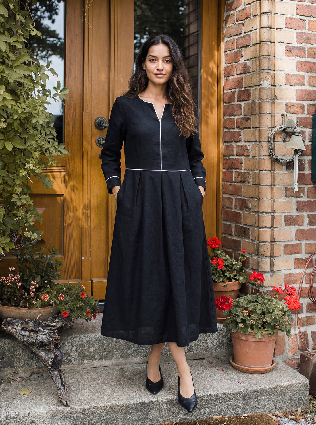 Linen-Lyocell Contrast Trim Gathered Maxi Dress NYX - Glamourous Grace