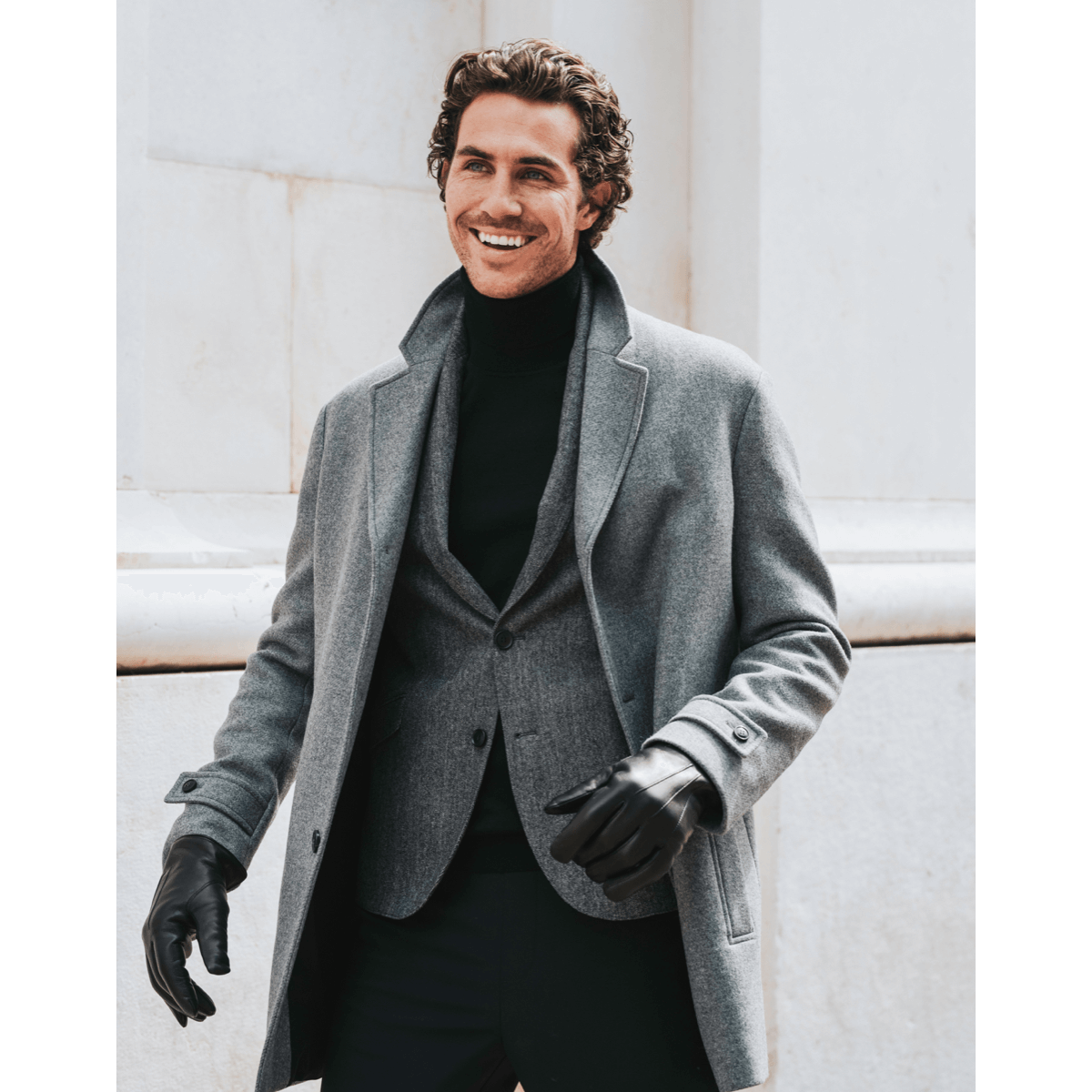 Marco (black) - Italian lambskin leather gloves with brown rabbit fur lining - Glamourous Grace