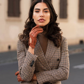 Maria (brown) - Italian driving gloves made of American deerskin leather - Glamourous Grace