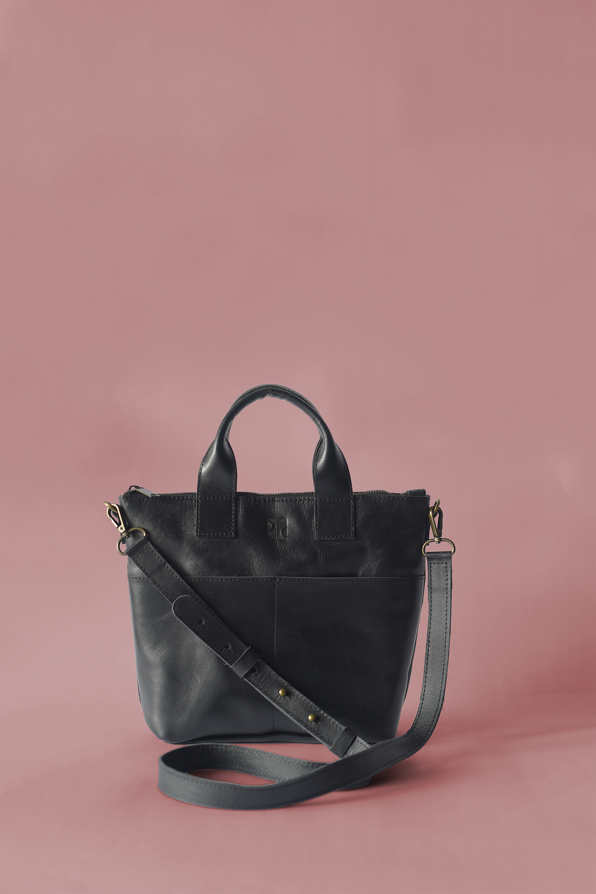 Medium Crossbody - Glamourous Grace
