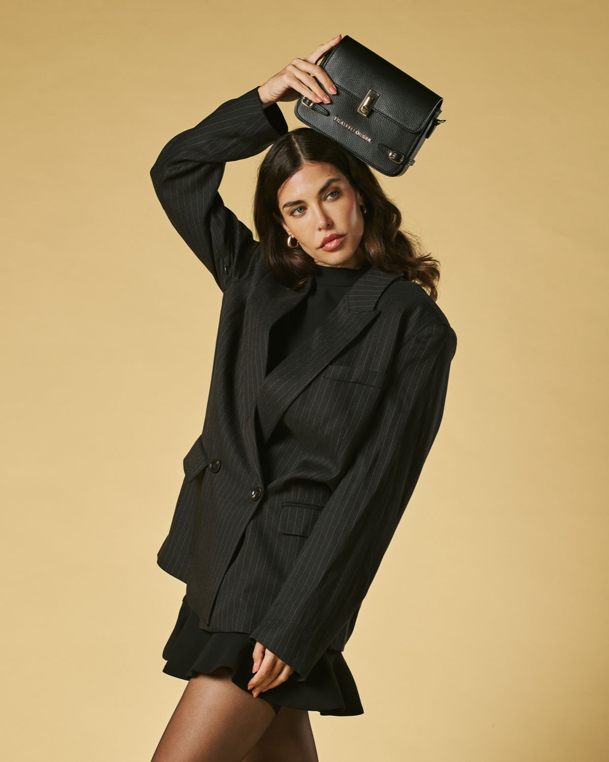 Mirella (black) - Italian calf leather women's crossbody bag (with shoulder strap) - Glamourous Grace