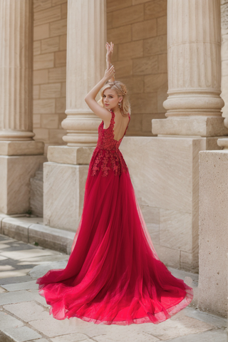 Glamourous Grace