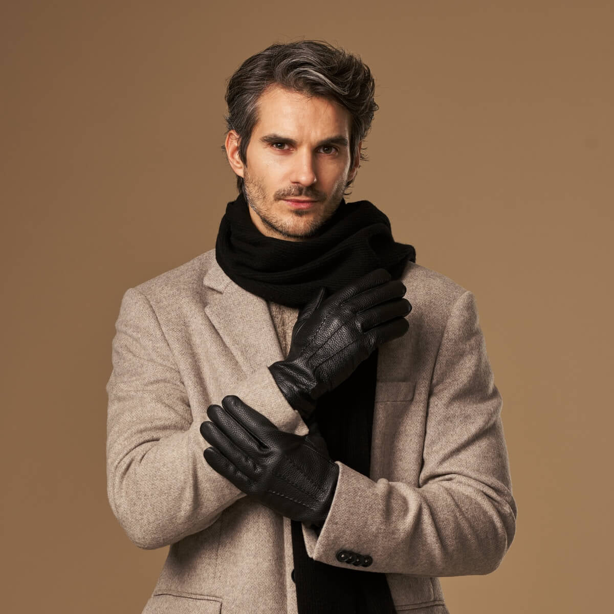 Noah (black) – Luxurious deerskin leather gloves with warm wool lining - Glamourous Grace
