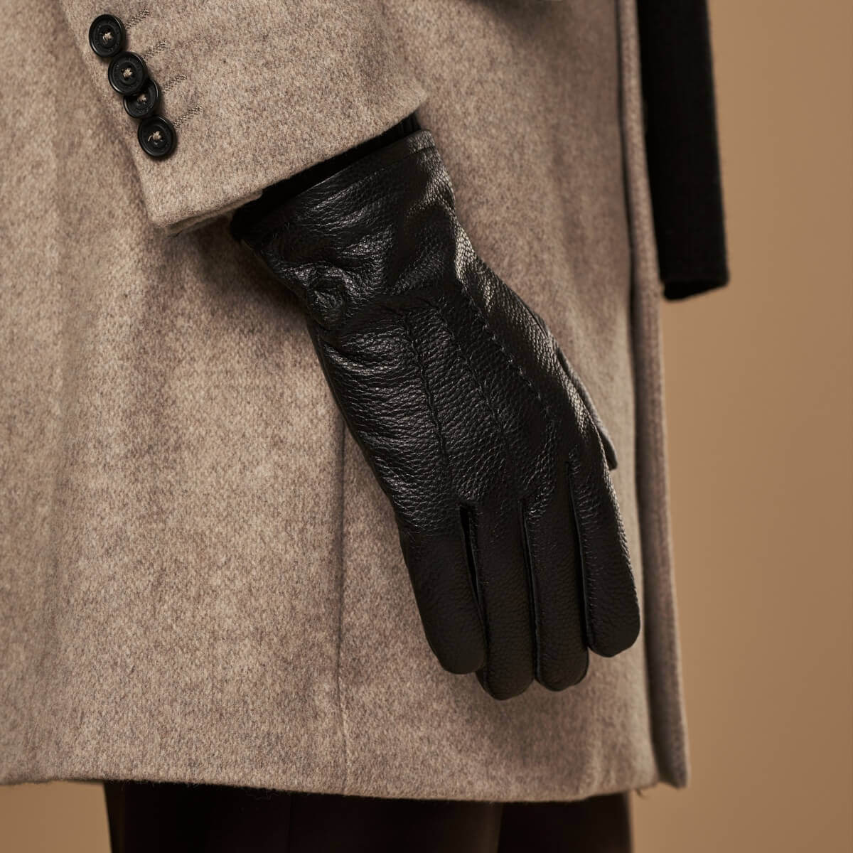 Noah (black) – Luxurious deerskin leather gloves with warm wool lining - Glamourous Grace