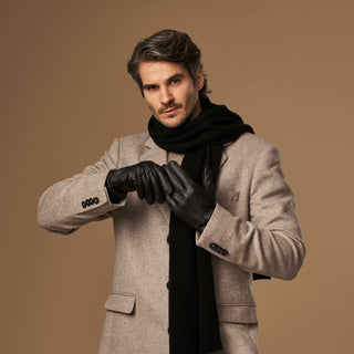 Noah (black) – Luxurious deerskin leather gloves with warm wool lining - Glamourous Grace