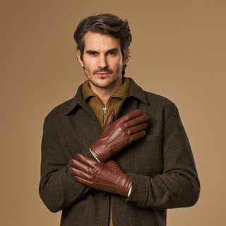 Noah (brown) – Luxurious deerskin leather gloves with warm wool lining - Glamourous Grace