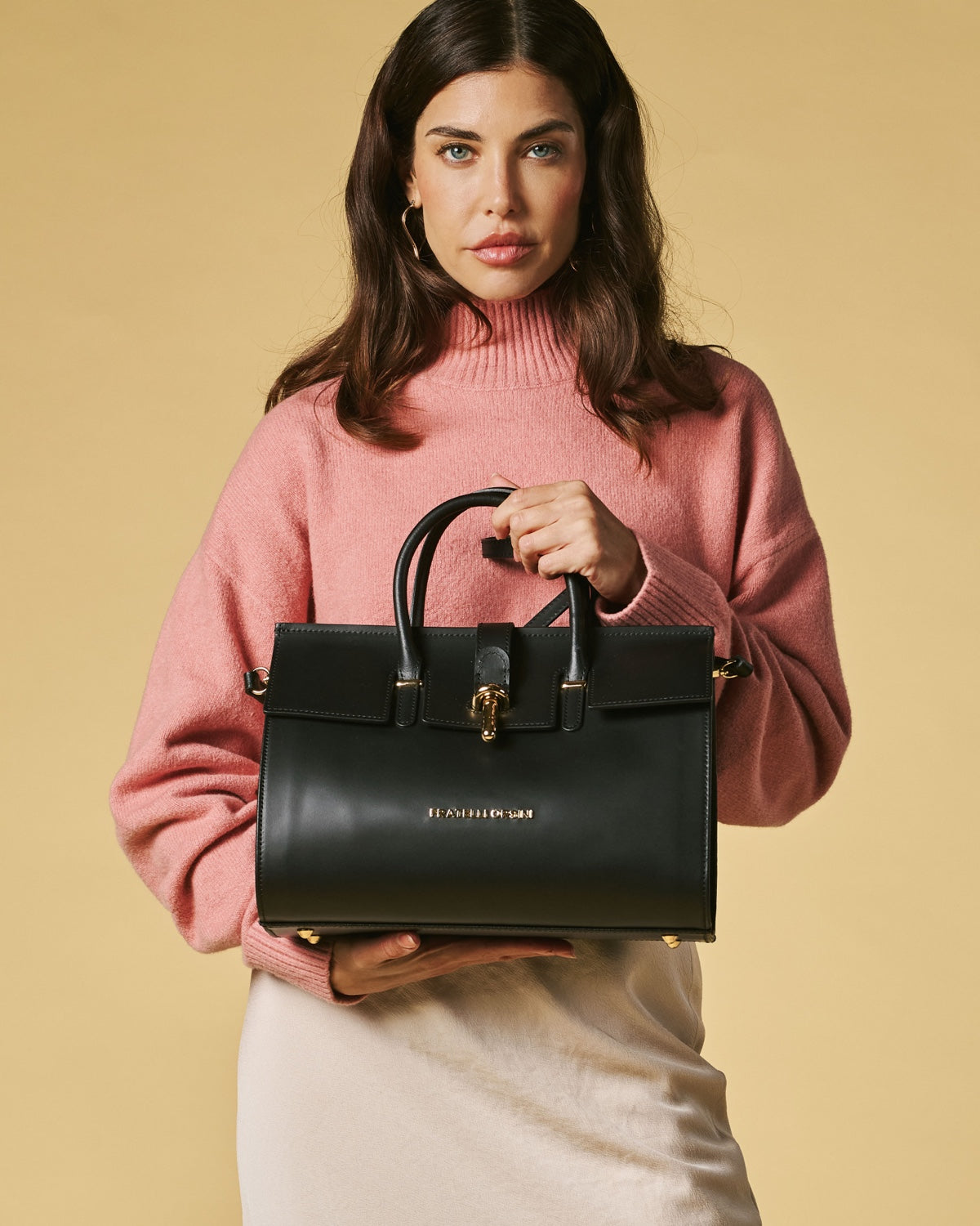 Oriana (black) - Italian calf leather women's handbag (with shoulder strap) - Glamourous Grace