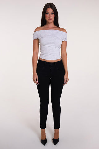 Women's Luxe Mid Rise 3-Button WannaBettaButt Skinny Jeans