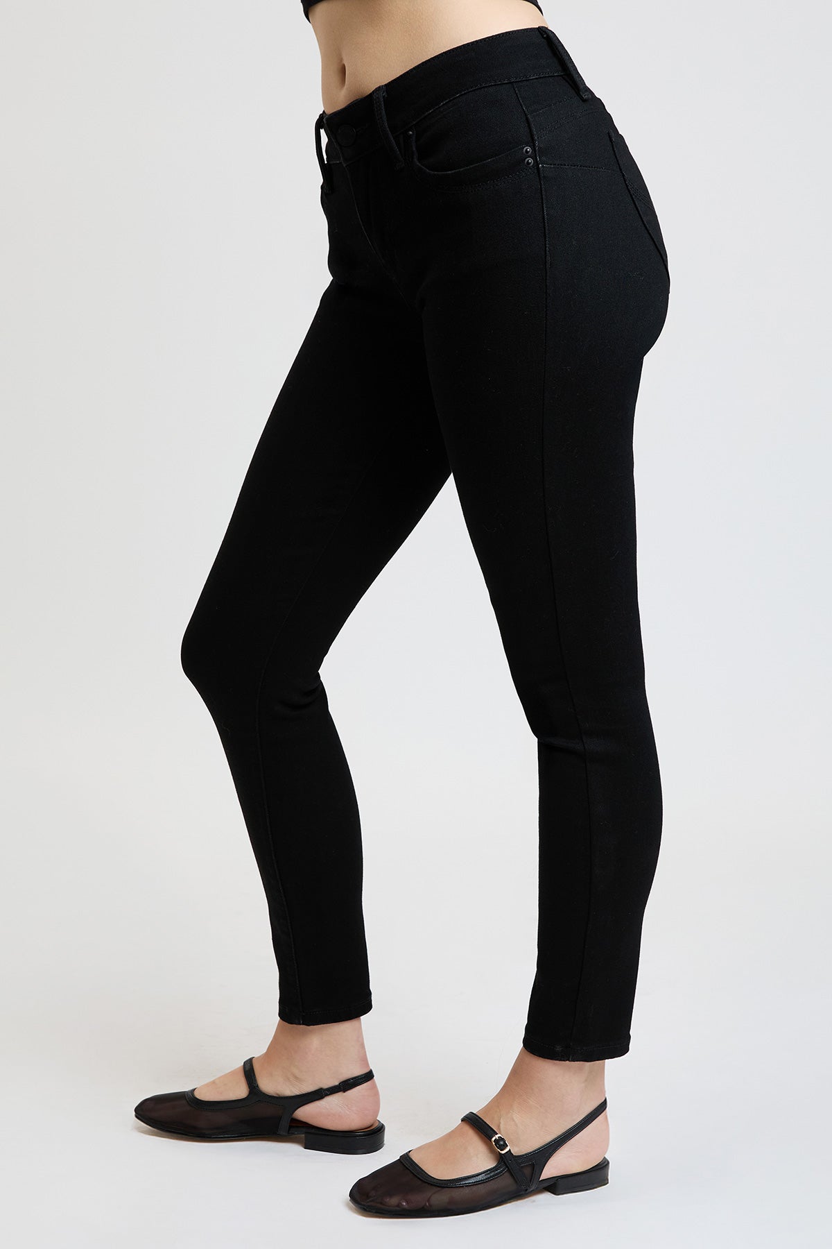 Women's Luxe Mid Rise WannaBettaButt Skinny Jeans - Glamourous Grace
