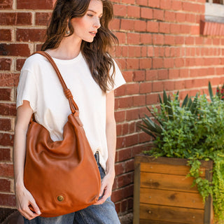 Florence Hobo - Glamourous Grace