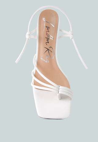 Piri Toe Ring Tie Up Block Sandals