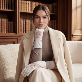 PZ01P (white) - Unlined embroidered Italian lambskin leather gloves - Glamourous Grace