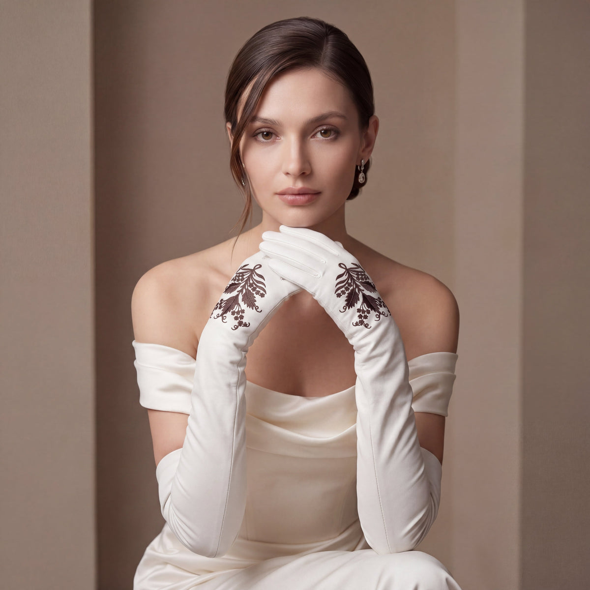PZ01W14G (white) - Unlined Italian lambskin 16-button opera gloves with embroidery - Glamourous Grace