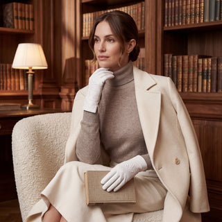 PZ01P (white) - Unlined embroidered Italian lambskin leather gloves - Glamourous Grace