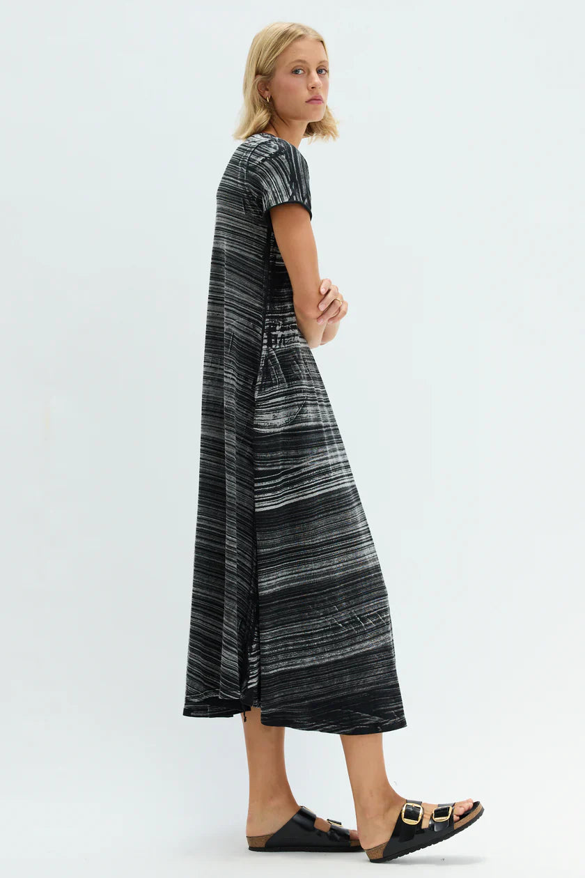 Raquel Allegra Cocoon Dress - stripe - Glamourous Grace