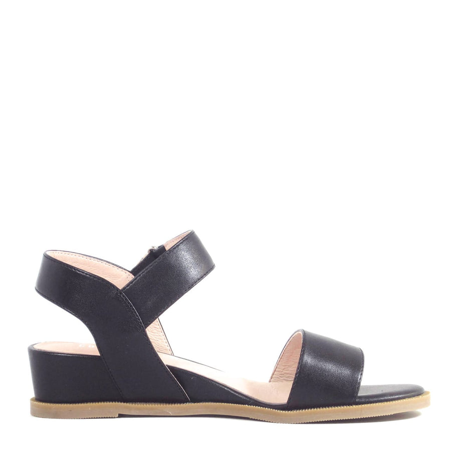 Ricardo Comfort Sandals - Glamourous Grace