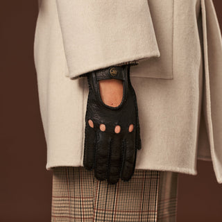 Raffaella (black) – Luxurious Italian peccary driving gloves - Glamourous Grace