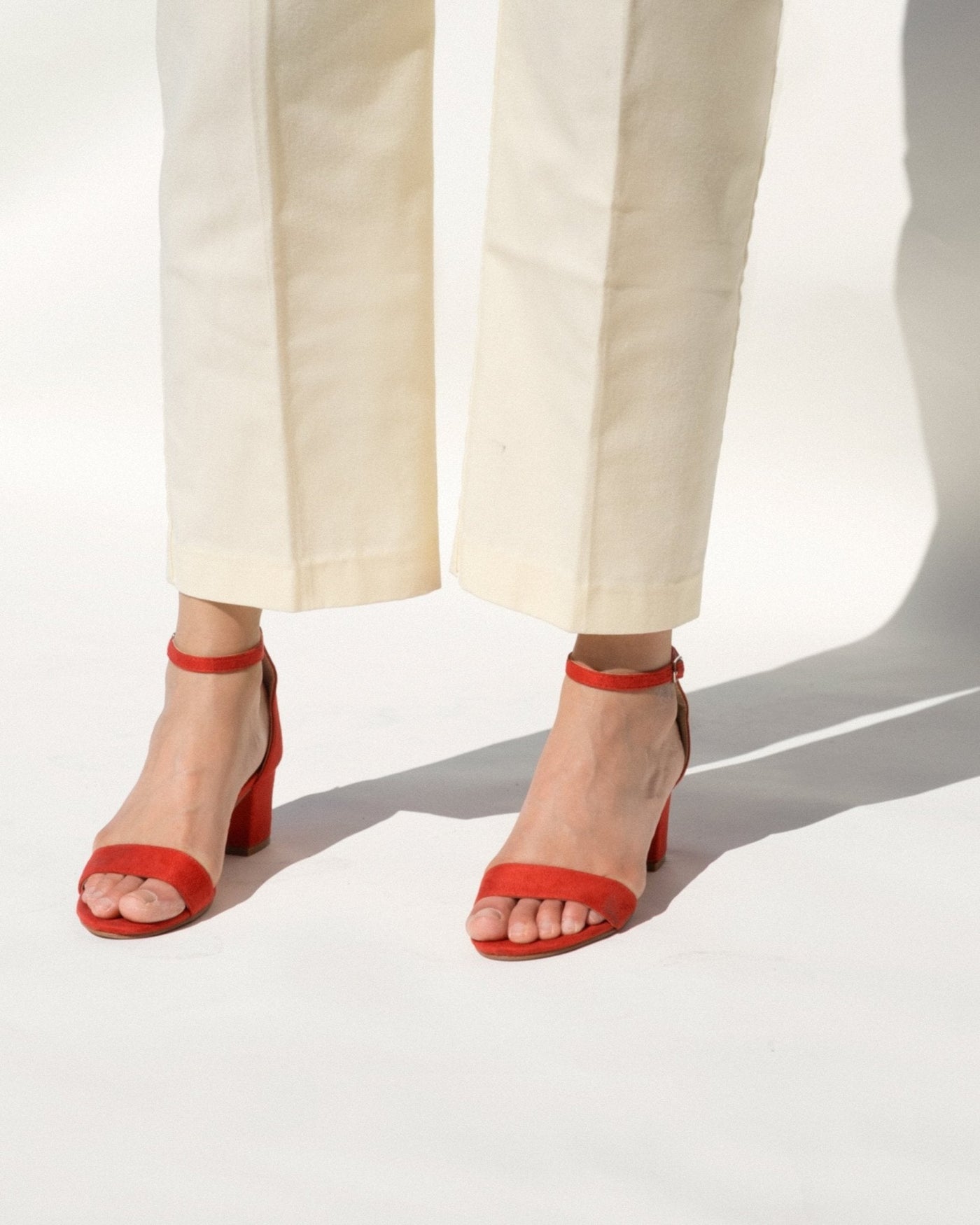 Daisy | Red Suede - Glamourous Grace