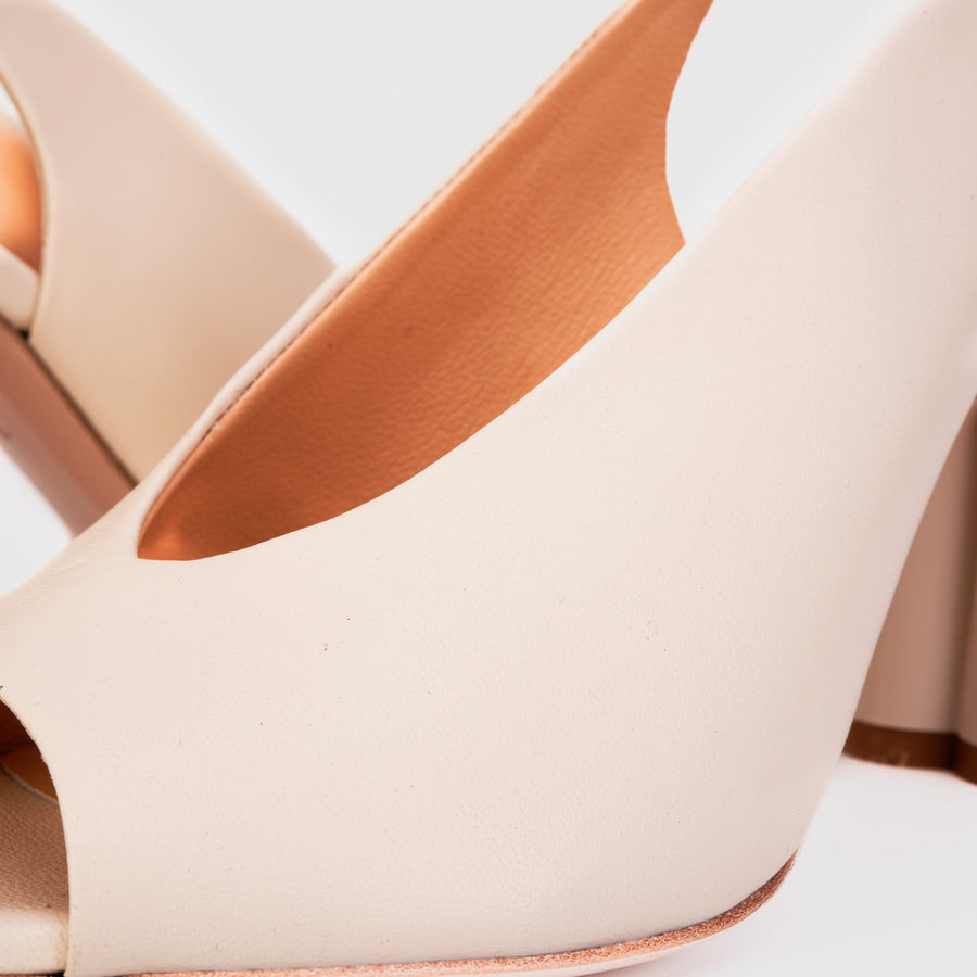 The Cimla Cream Leather Pumpkin Heel Women Sandal - Glamourous Grace