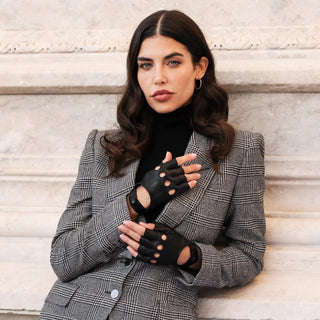 Rossana (black) - Italian fingerless lambskin leather driving gloves - Glamourous Grace
