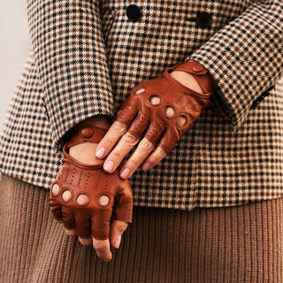 Rossana (cognac) - Italian fingerless lambskin leather driving gloves - Glamourous Grace