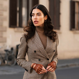 Rossana (cognac) - Italian fingerless lambskin leather driving gloves - Glamourous Grace