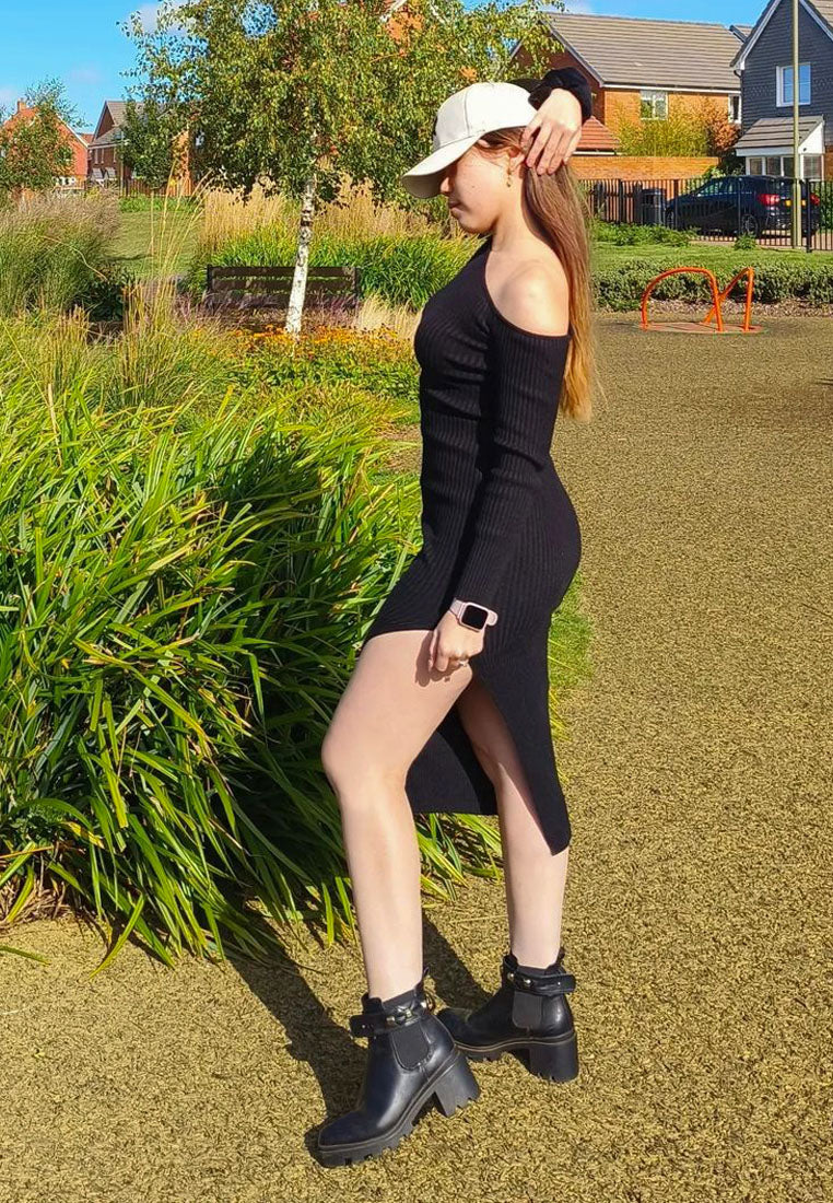 Cleopa Metallic Stud Embellished Chelsea Boots - Glamourous Grace