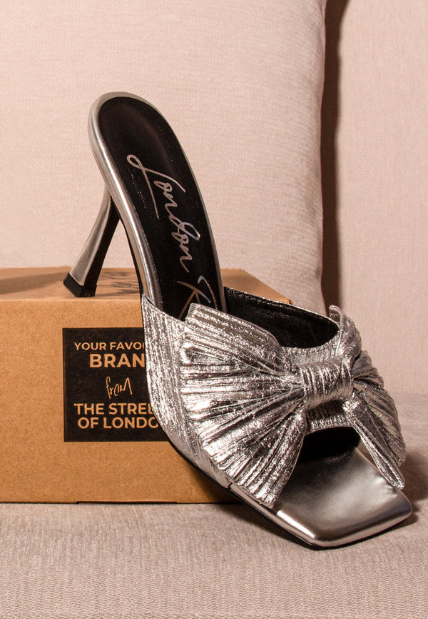 Wonderbuz High Heeled Bow Slider Sandals - Glamourous Grace